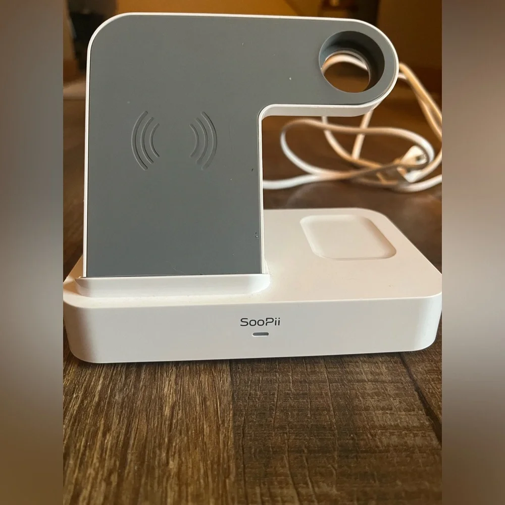 Soopii 3 in 1 wireless charging station. Charge your phone, AirPods and iWatch